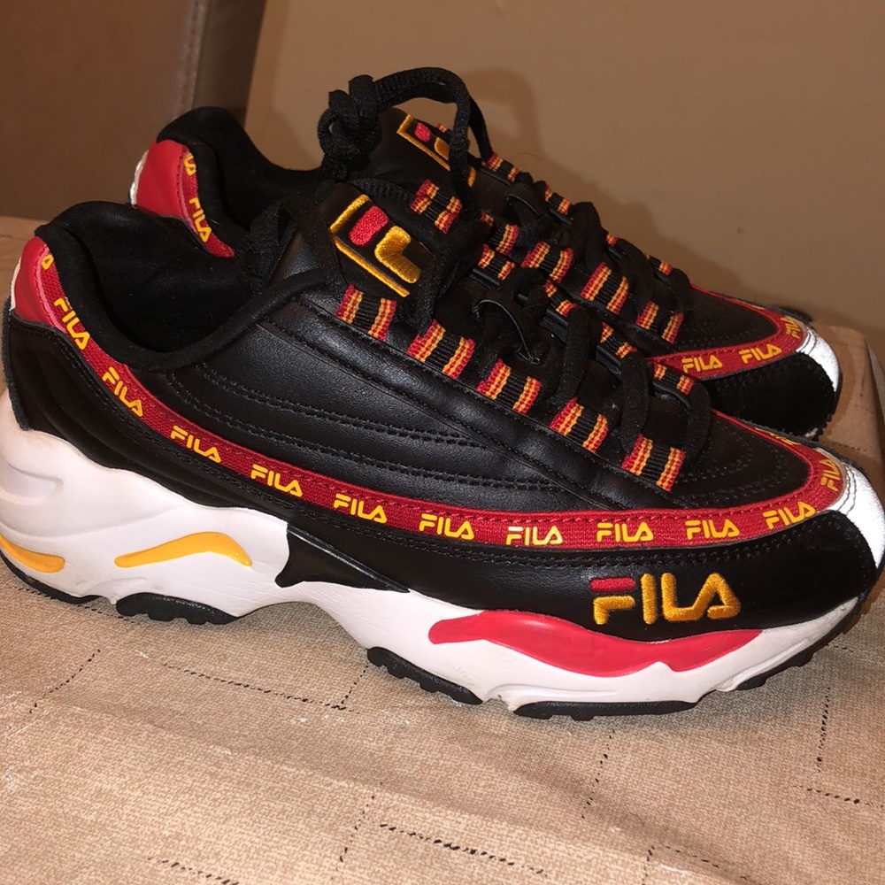 Fila Shoes. Kids Size. DRST X RAY TRACER